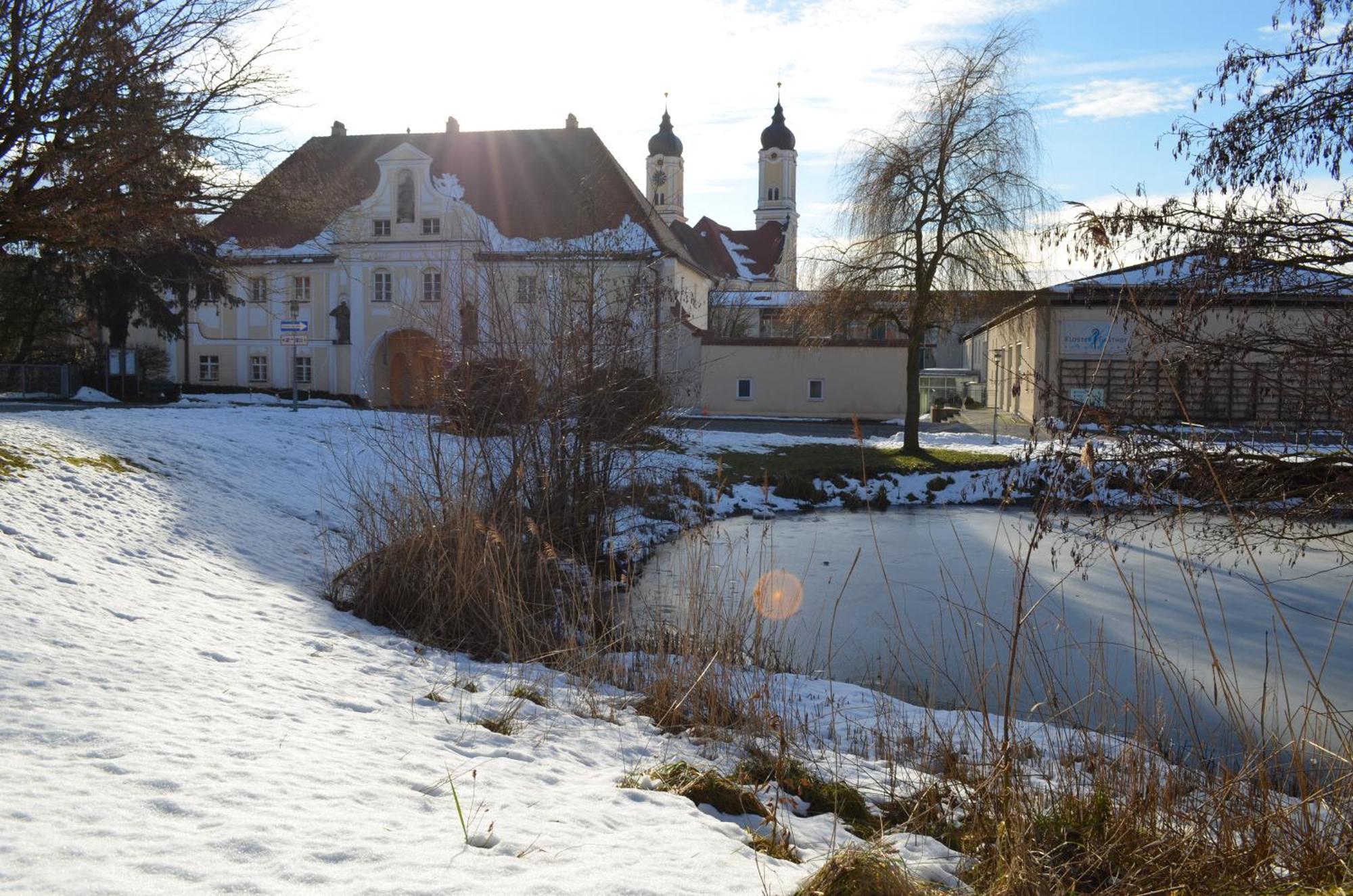 Klostergasthof Roggenburg Екстериор снимка